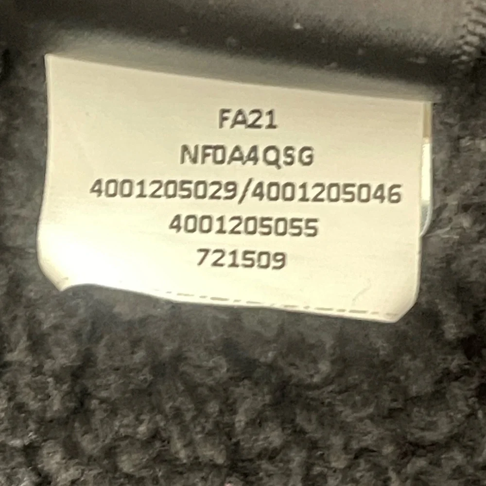 The Northface Men’s Leo Black 1/4 Zip Sweater Pullover Size Medium - Picture 6 of 8